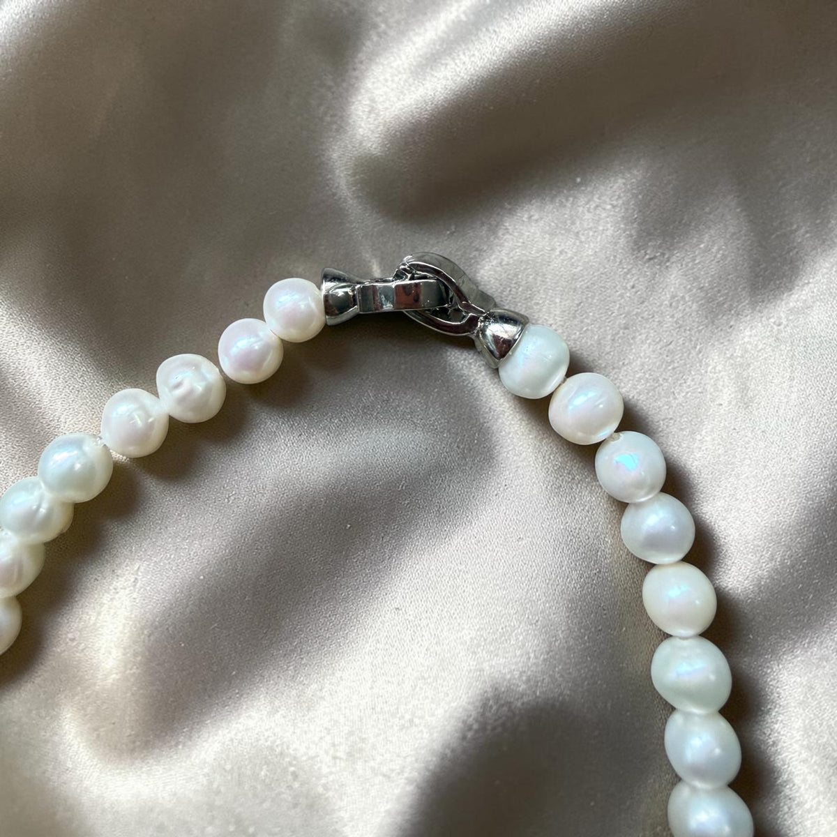Pearl & Sakura Agate Flower Necklace