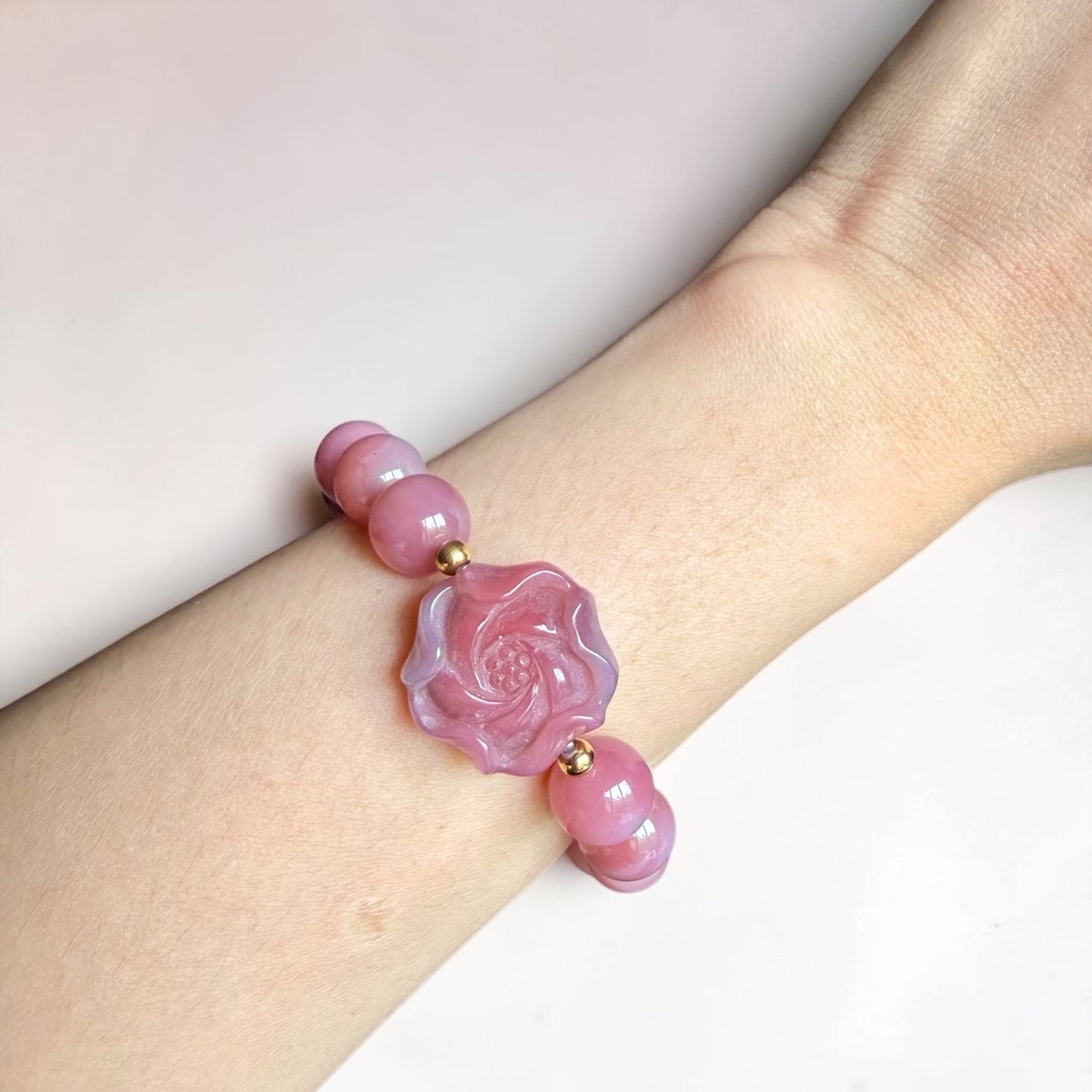 Agate (Yan Yuan) Rose Bracelet