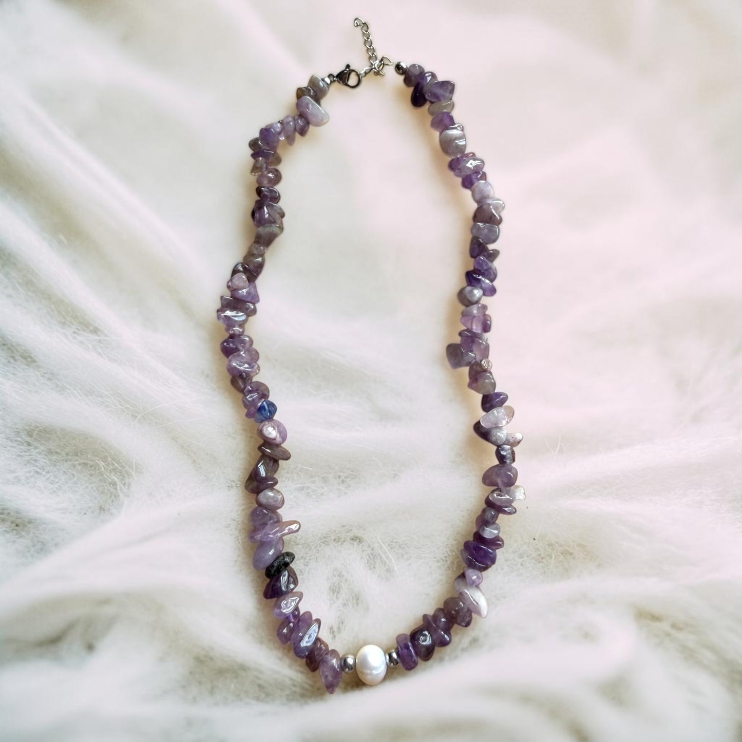 Amethyst Chip Necklace with Freshwater Pearl
