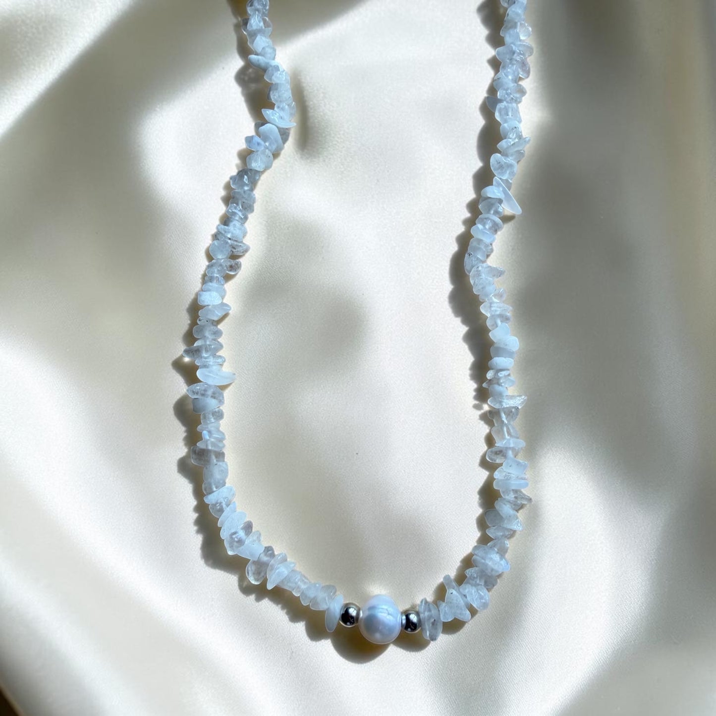 White Moonstone Chip Necklace with Freshwater Pearl
